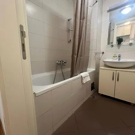 Clean&Cozy Apartments Novi Beograd Rum bild