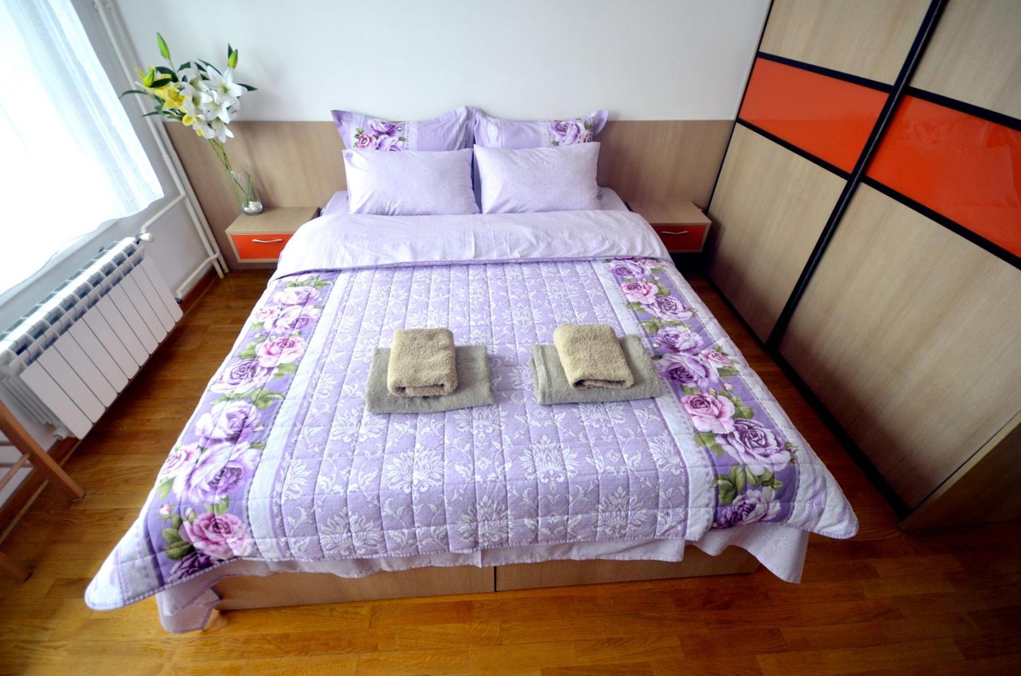 Lägenhet Clean&cozy Novi Belgrad